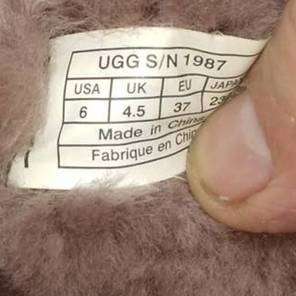 UGG Australia Vintage Women's Pre-owned Purple Sheepskin Boots - sz. 6 RARE!! - Picture 6 of 6